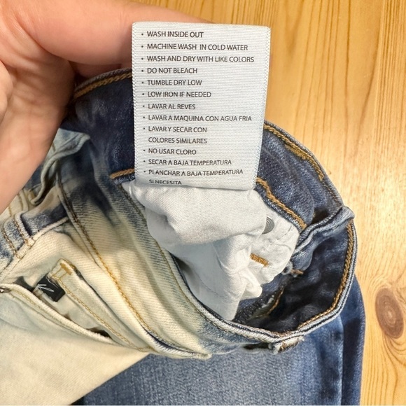 KanCan Split Bleach Dye Distressed Raw Hem Denim Jeans Women’s Size 9 / 28 - Picture 8 of 12